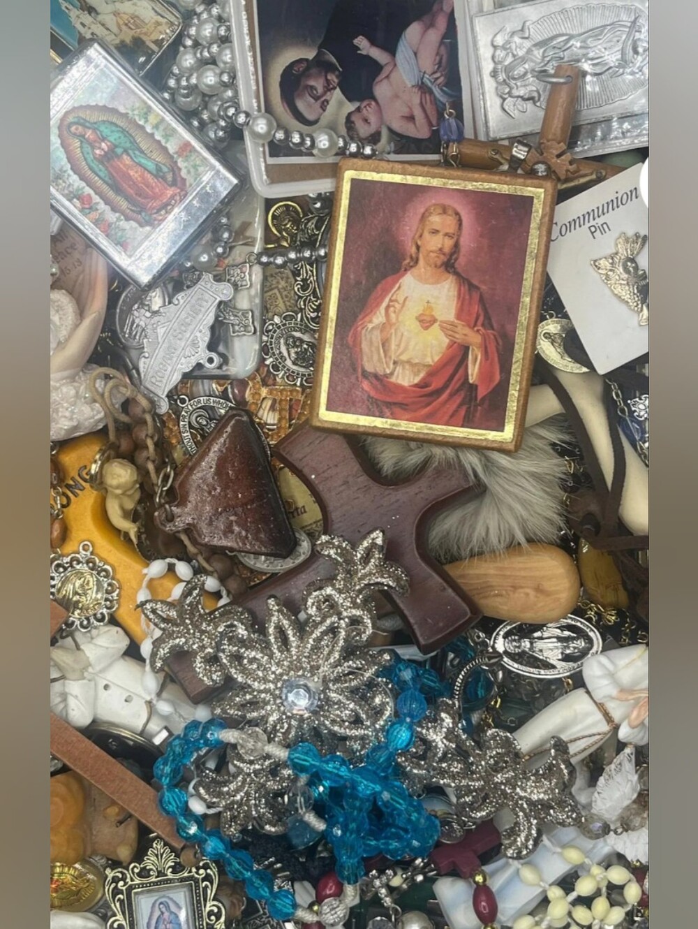 Christian Mystery Mix: Religious Relics, Charms, Figurines, Key Chains, Ephemera